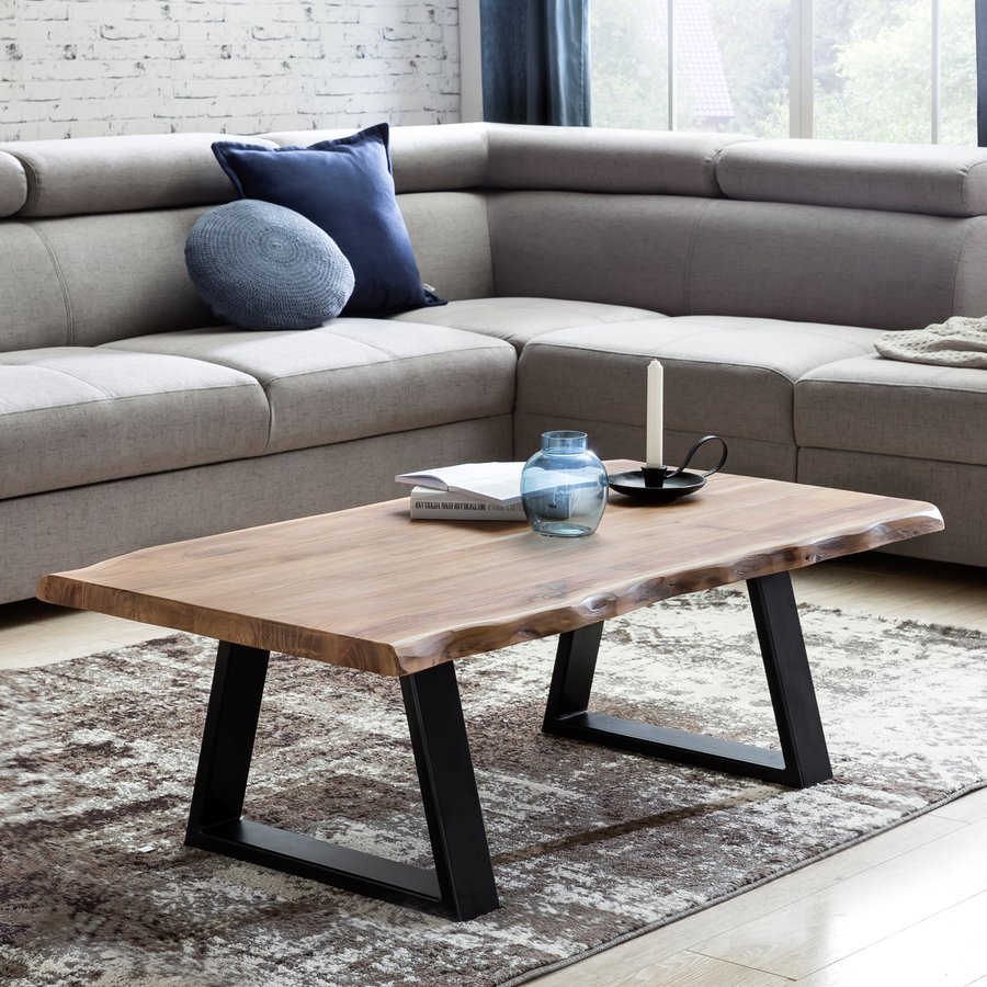 FineBuy Couchtisch Akazie Massivholz 115 cm · Rechteckiger Wohnzimmertisch mit natürlicher Baumkante und schwarzen Metallkufen · Handgefertigter Design Tisch